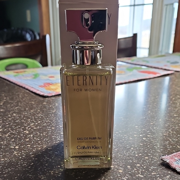 Calvin Klein Eternity for Women Perfume - Classic Gold - Picture 3 of 6